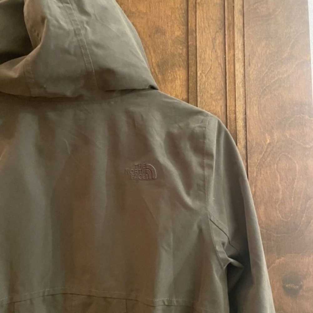 The North Face Laney Trench II Army Green - image 9