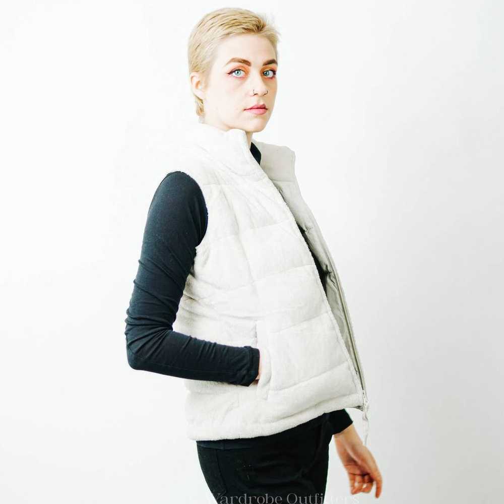 Fleece Quilted Goose Down Puffer Vest in Bone Whi… - image 5