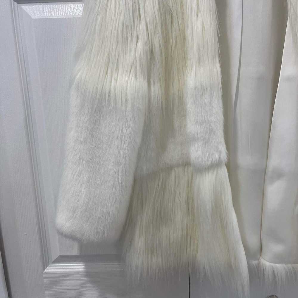 Rare ZARA White Fur Coat NWOT - image 5
