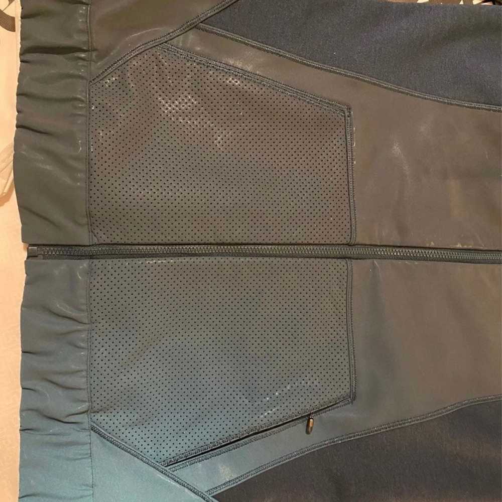 LuLuLemon Let’s Get Visible Vest. 8 Dark Teal - image 9