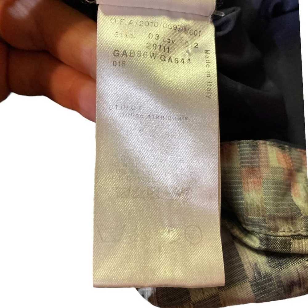 Giorgio Armani Cropped Jacket with Silk Lining It… - image 9