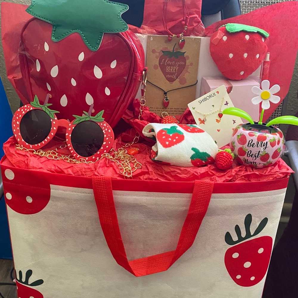 Strawberry Gift Bag - image 1
