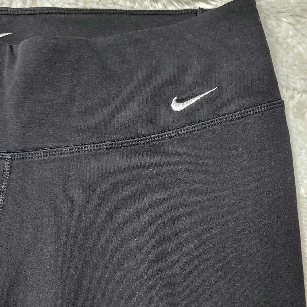 Nike Nike Dri Fit Legend 2.0 Capri Leggings in Bl… - image 5