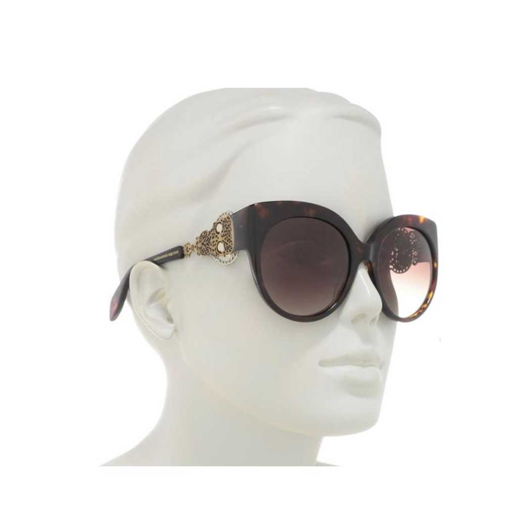 Alexander McQueen Oversized sunglasses - image 2