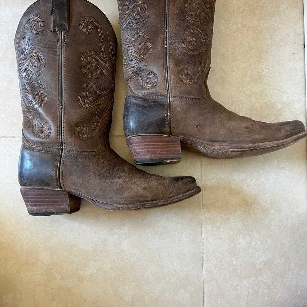 Woman’s Cowboy boots - image 5