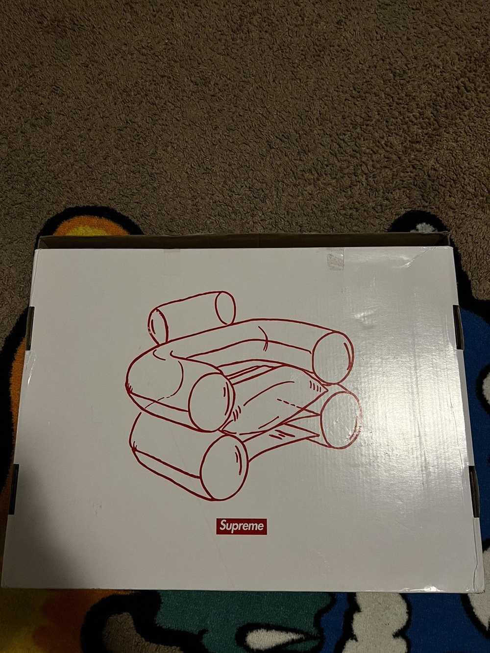 Supreme SUPREME INFLATABLE CHAIR - image 2