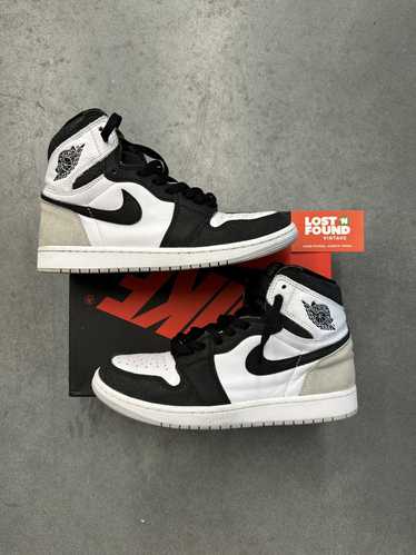 Jordan Brand 2022 Nike Air Jordan 1 High OG Bleac… - image 1