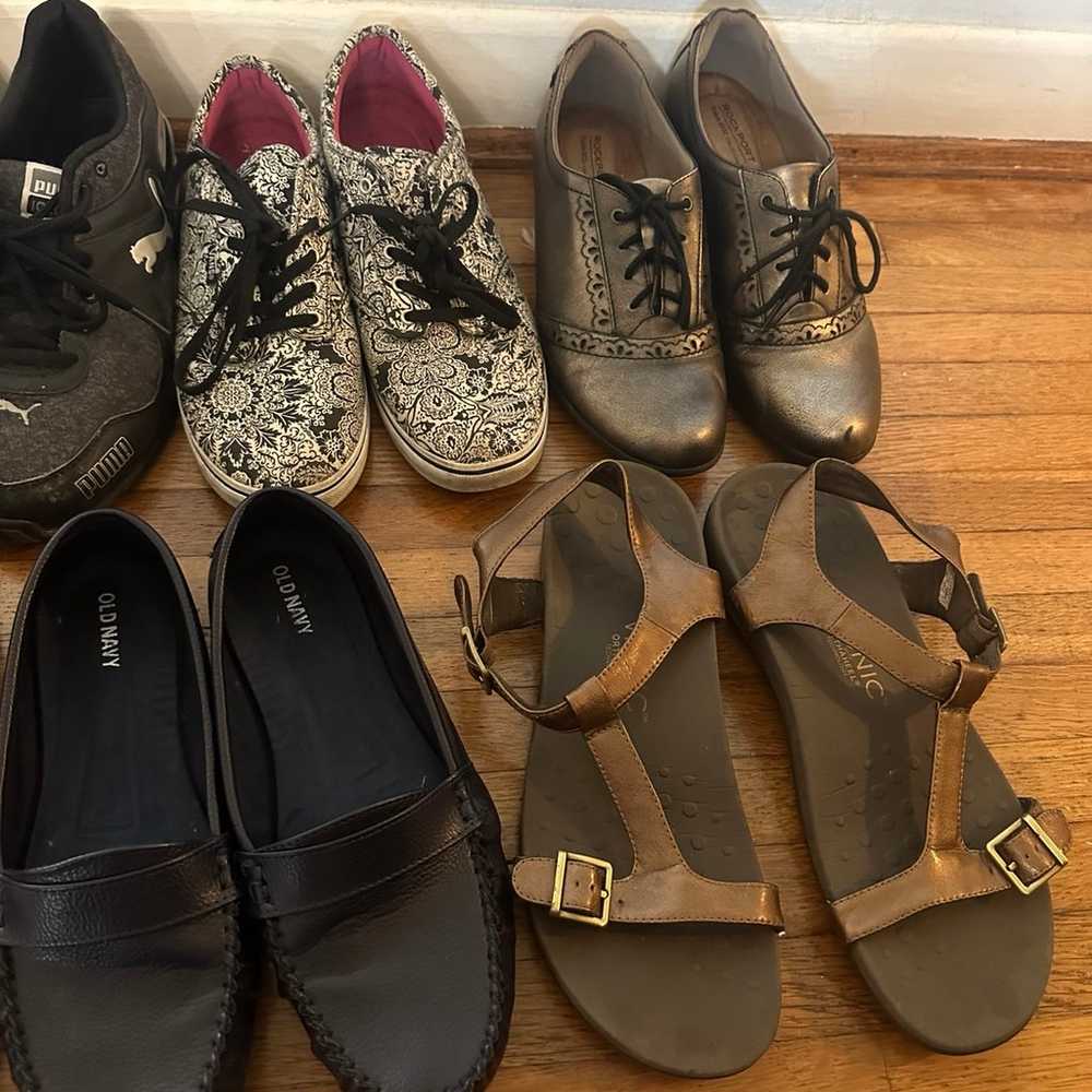 Lot of 11 pairs of womens shoes, size 9 - image 2
