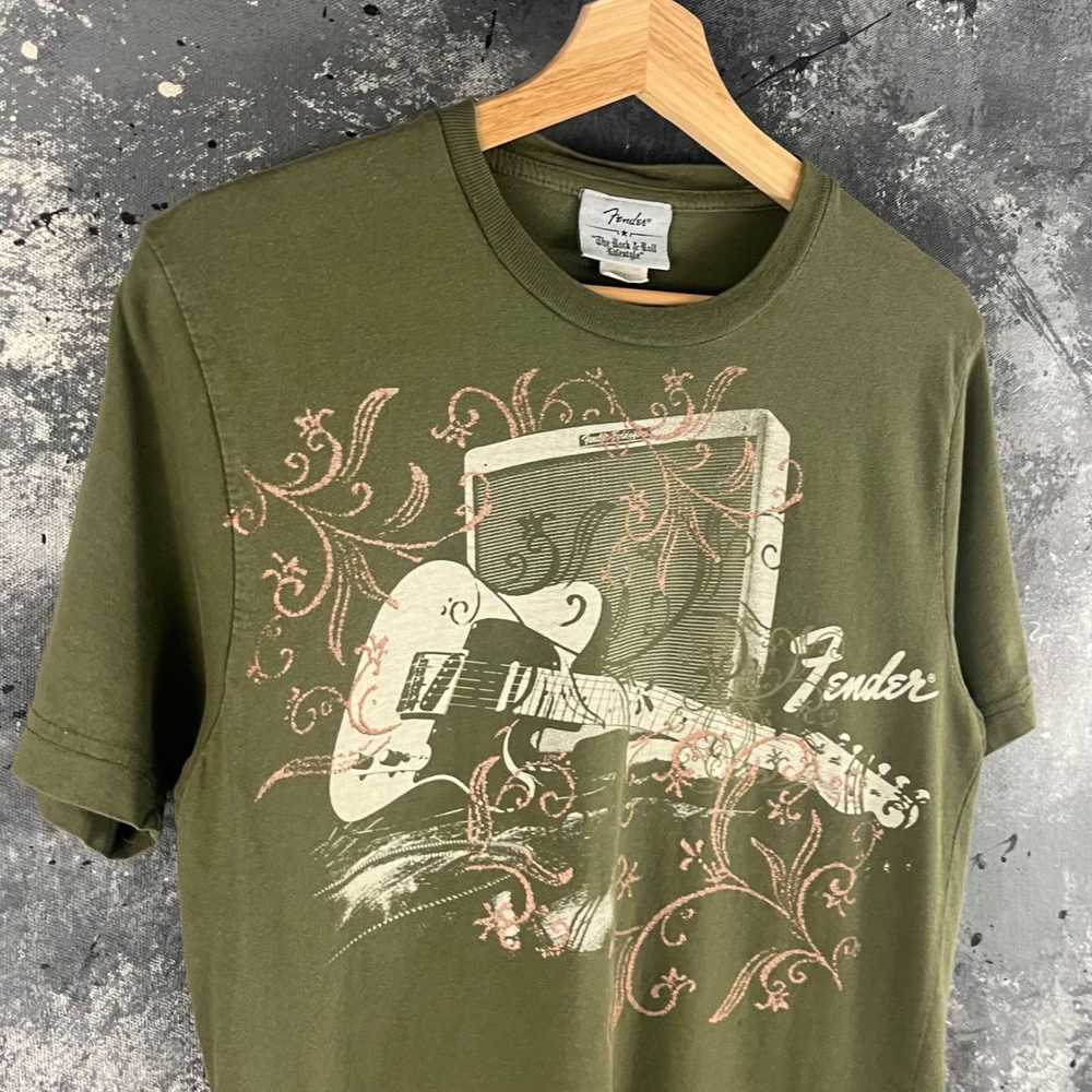 Fender × Vintage Vintage 90’s Fender guitar shirt - image 2