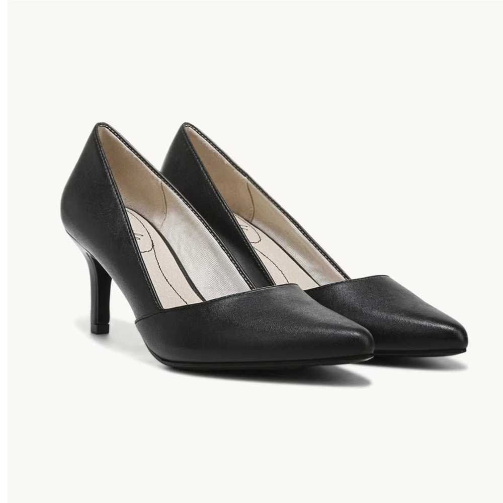 Life Stride Black Savvy Pump High Heels size 8.5W - image 1