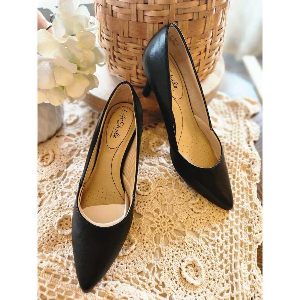 Life Stride Black Savvy Pump High Heels size 8.5W - image 6