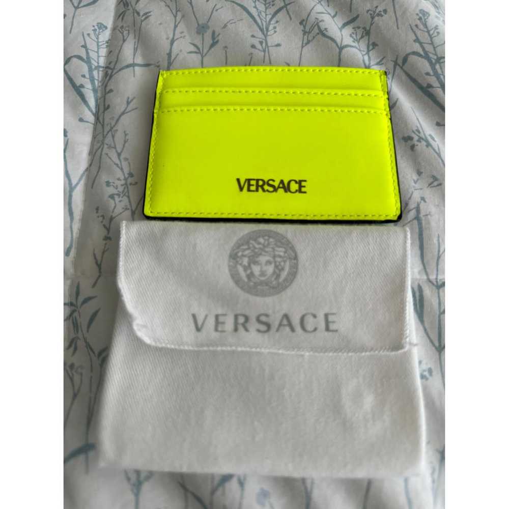 Versace La Medusa leather wallet - image 2