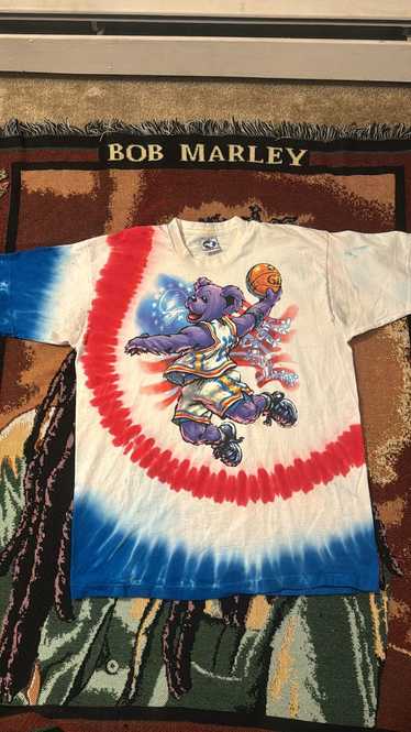 Vintage 1996 Grateful Dead basketball tshirt!