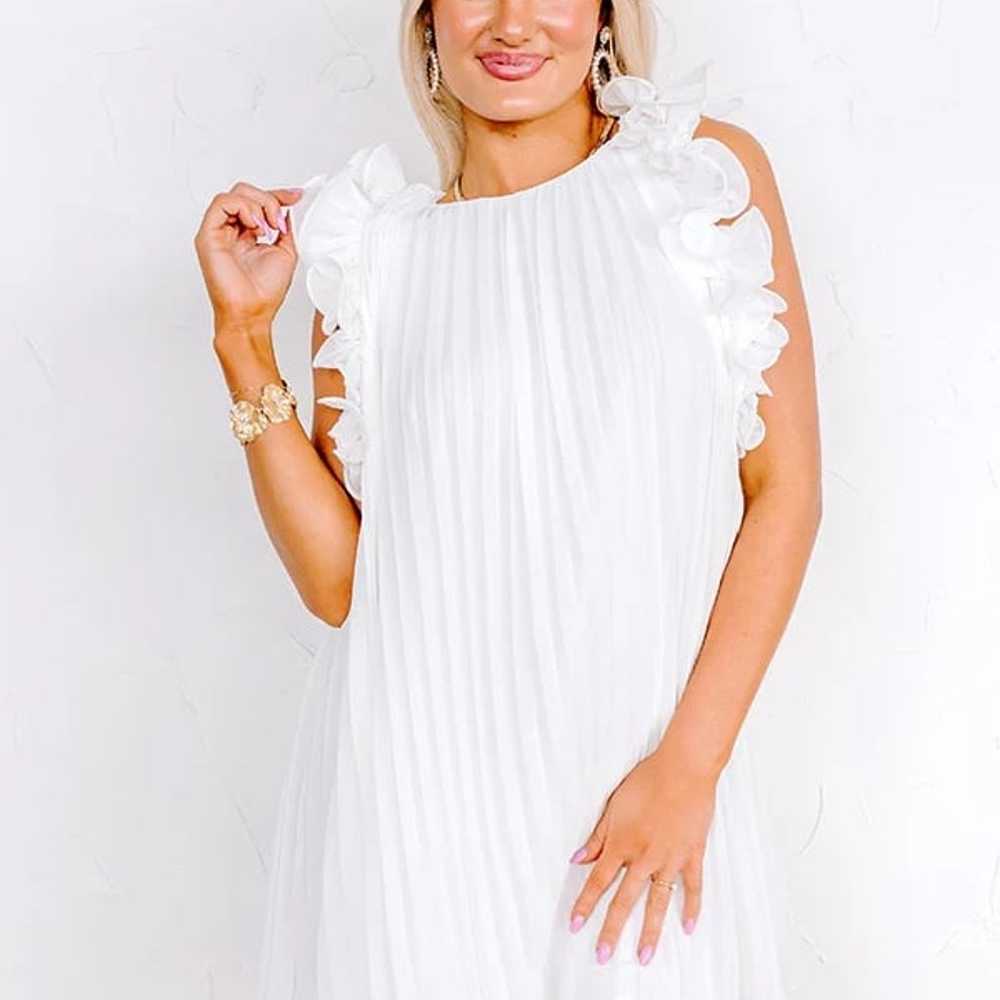 Honeysuckle Dreams Pleated Dress In White - image 6