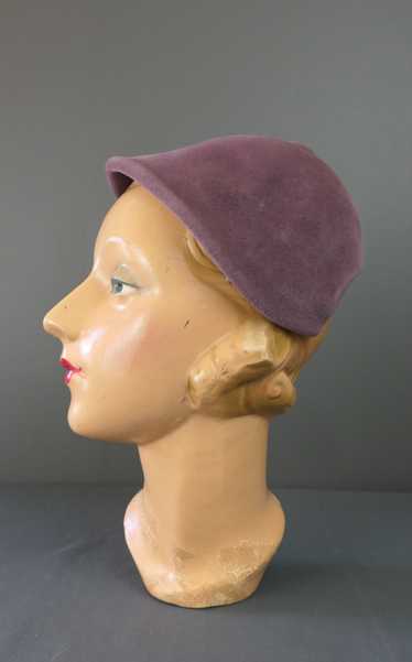 Vintage 1930s Lavender Hat Felt Velour, 22 inch he