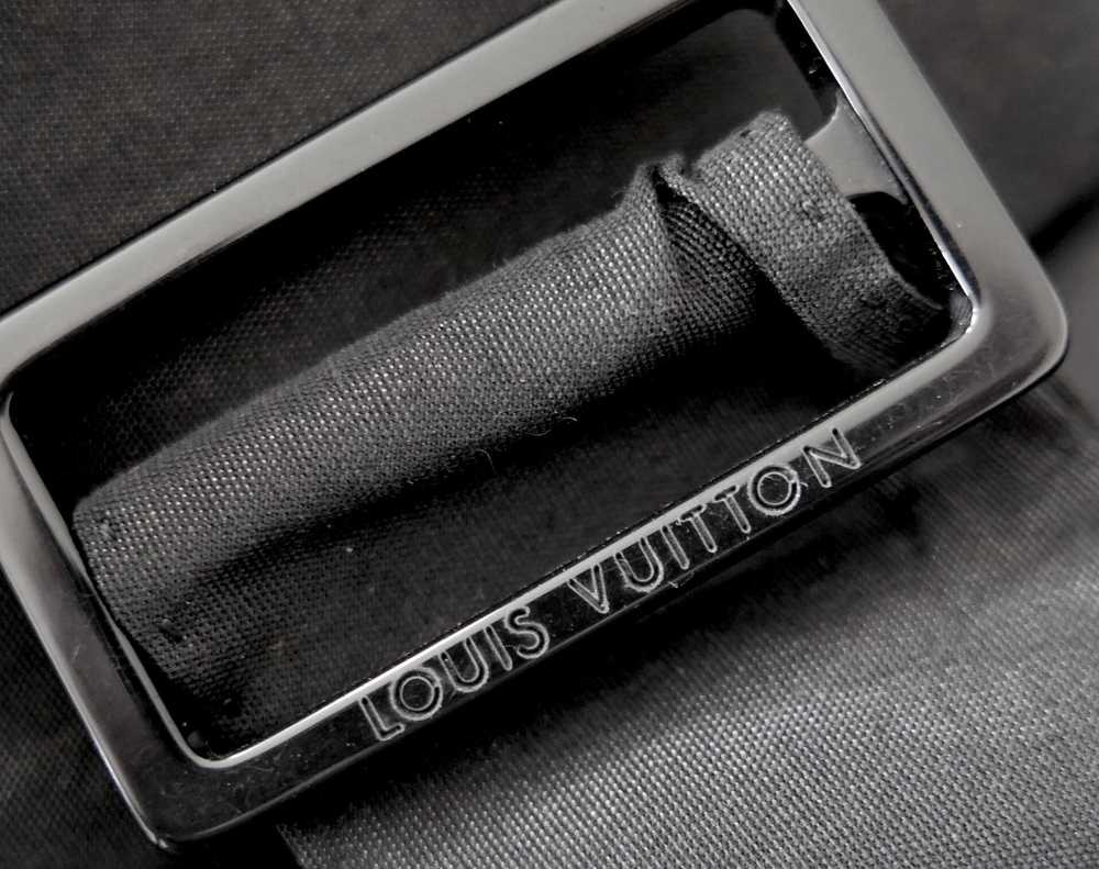 Product Details Louis Vuitton Black Resort Wrap D… - image 4