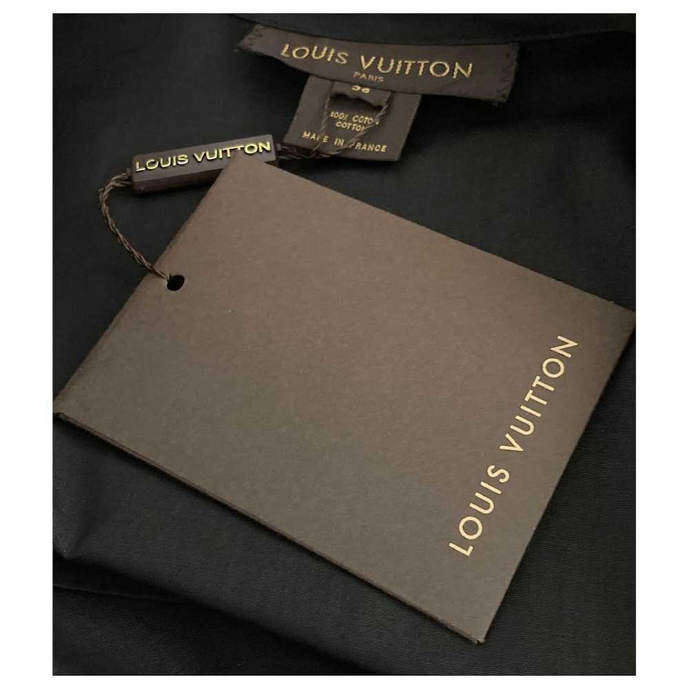 Product Details Louis Vuitton Black Resort Wrap D… - image 6