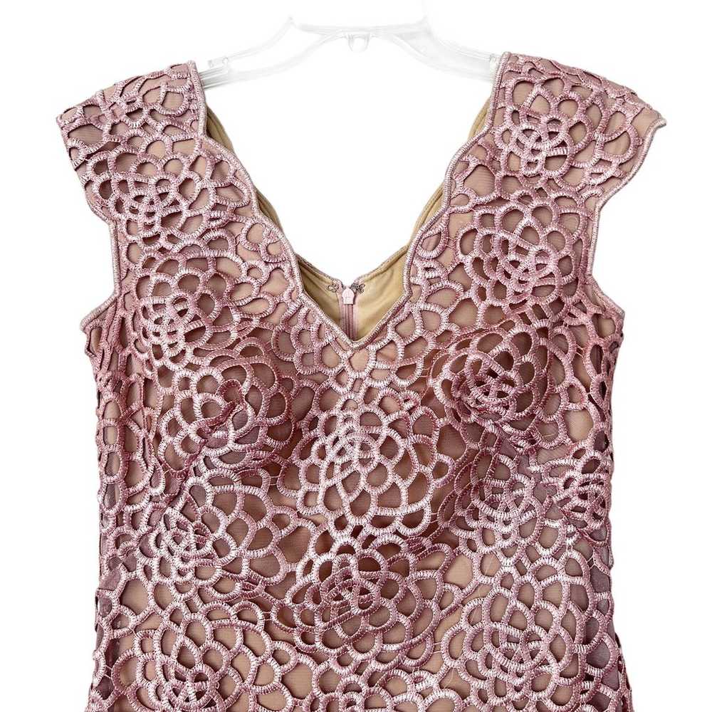 Tadashi Shoji Pink Lace Crochet Sheath Dress Sz 6 - image 3