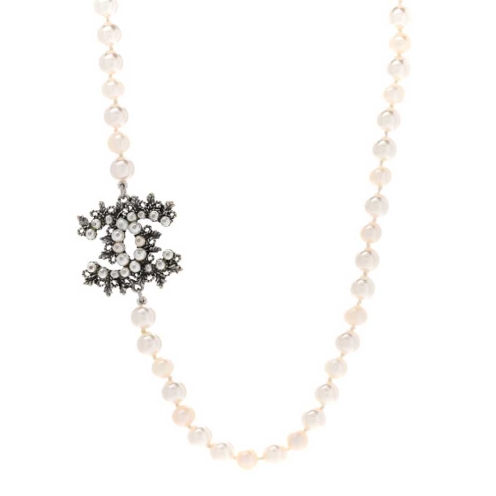 CHANEL Pearl CC Short Necklace Silver - image 1