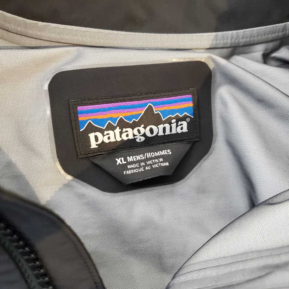 Patagonia Black Gore-Tex Rain Jacket Men's Size XL - image 3
