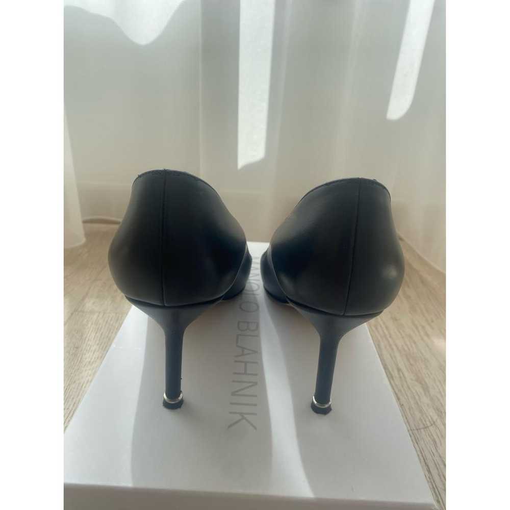 Manolo Blahnik Hangisi leather heels - image 2