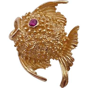 Charming Small Fish Pin Brooch 14K Gold and Ruby … - image 1