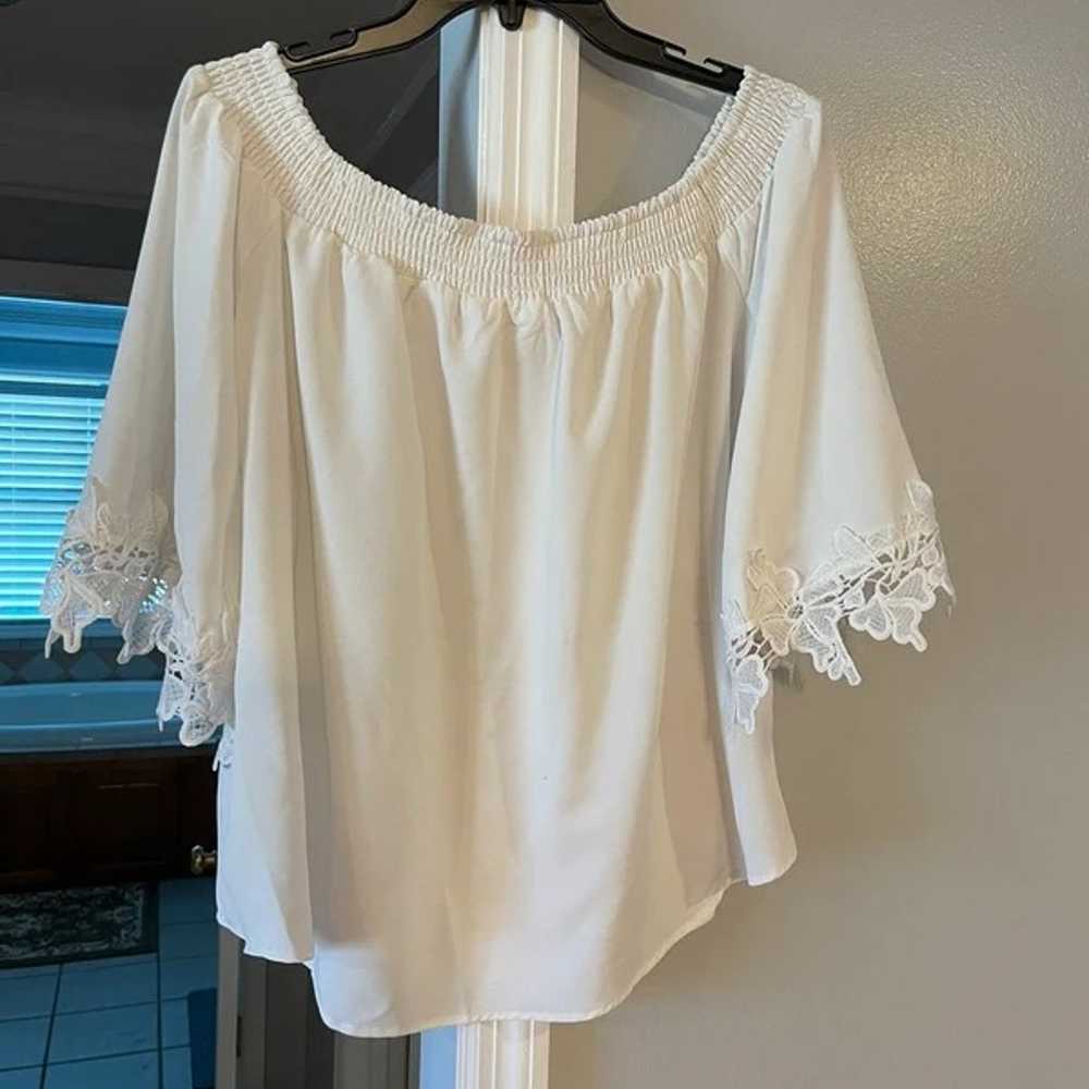 White flowy blouse - image 1