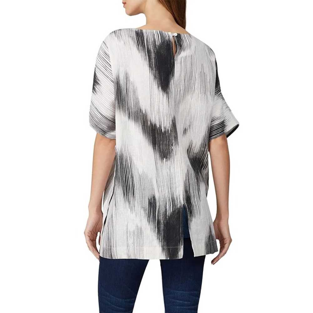Natori Painted Ikat Top in White & Black S/M Wome… - image 3