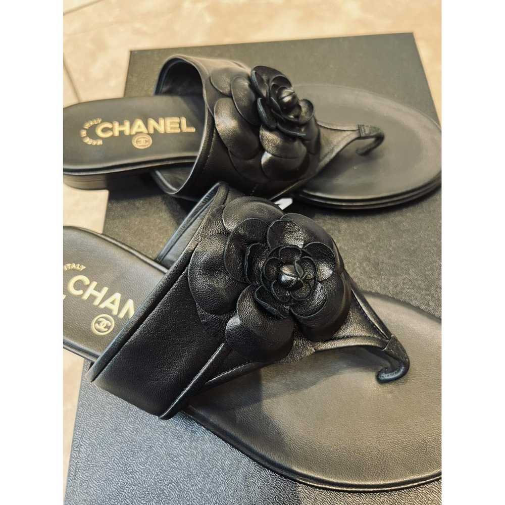 Chanel Leather flip flops - image 9