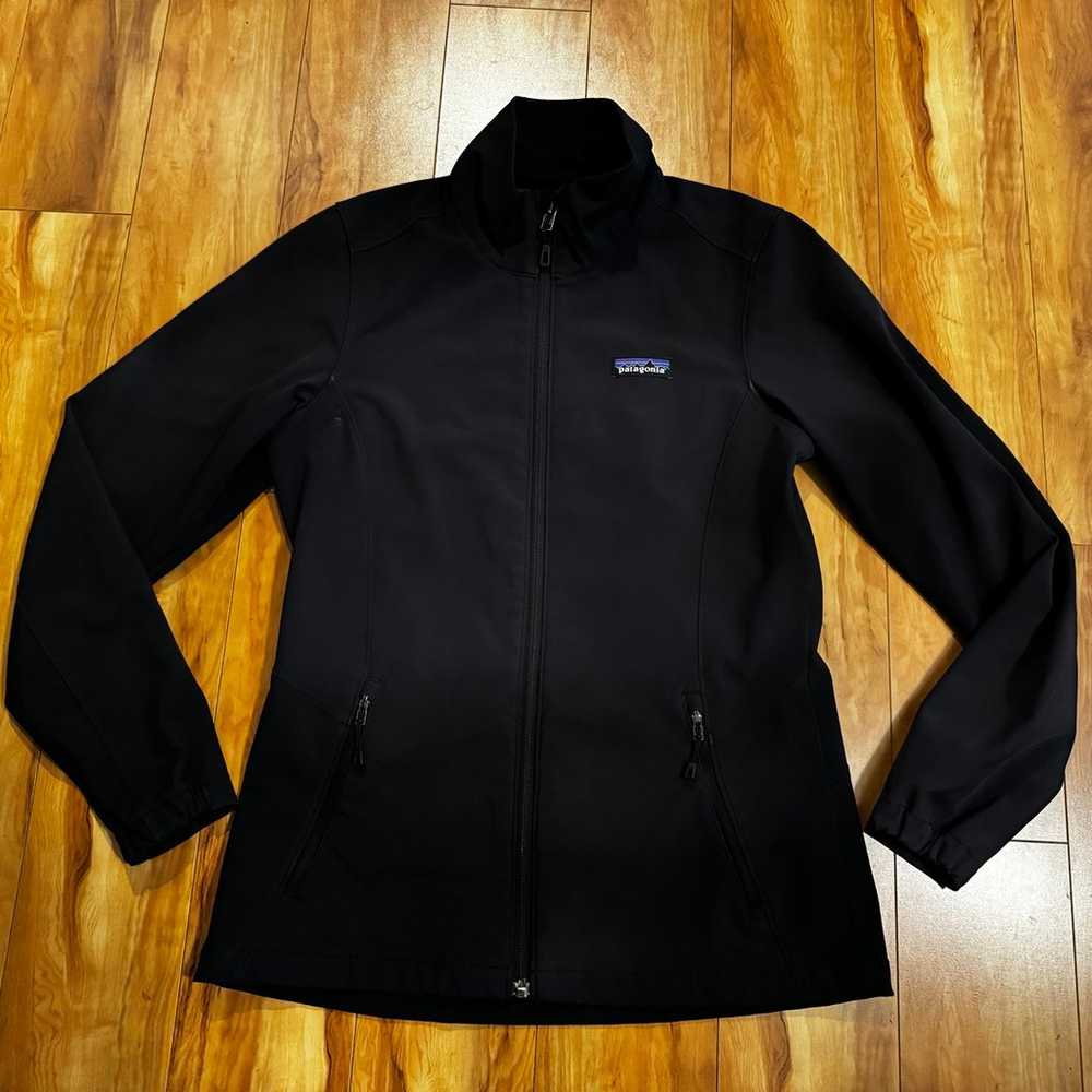 XS Patagonia Soft Shell Women’s Jacket - image 4
