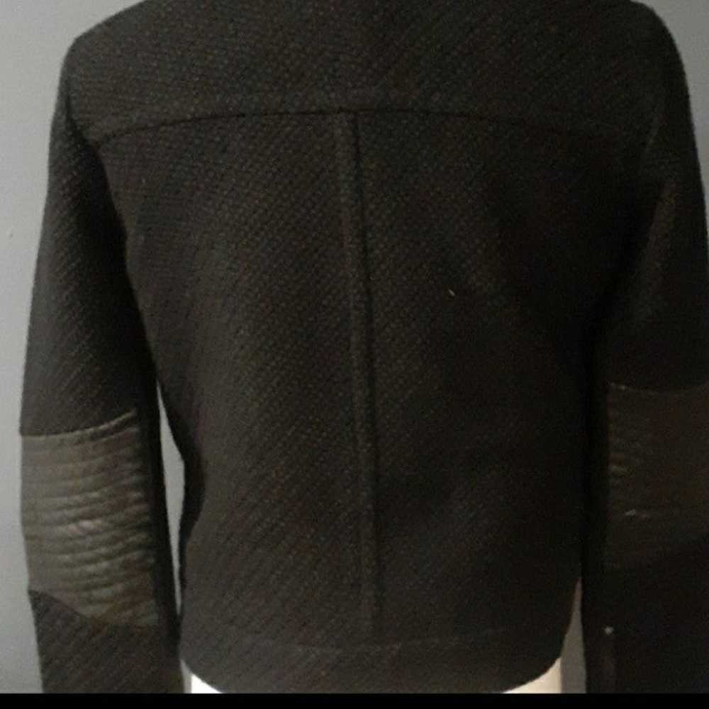 Vince black short wool blend jacket size M - image 4