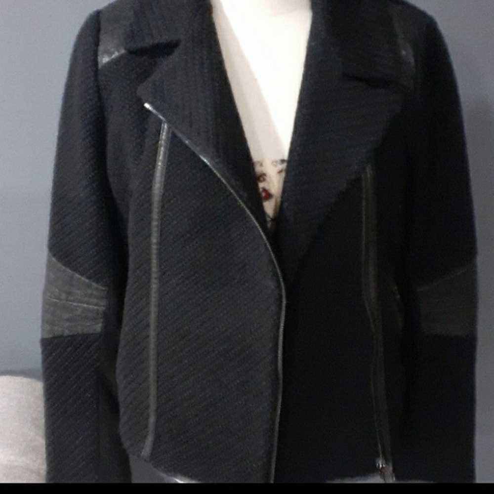 Vince black short wool blend jacket size M - image 7
