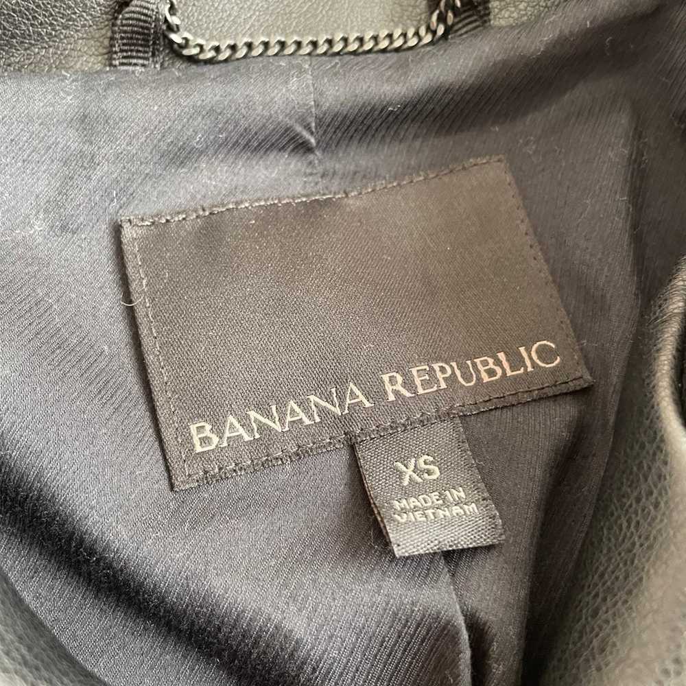 Banana Republic Leather Jacket - image 3