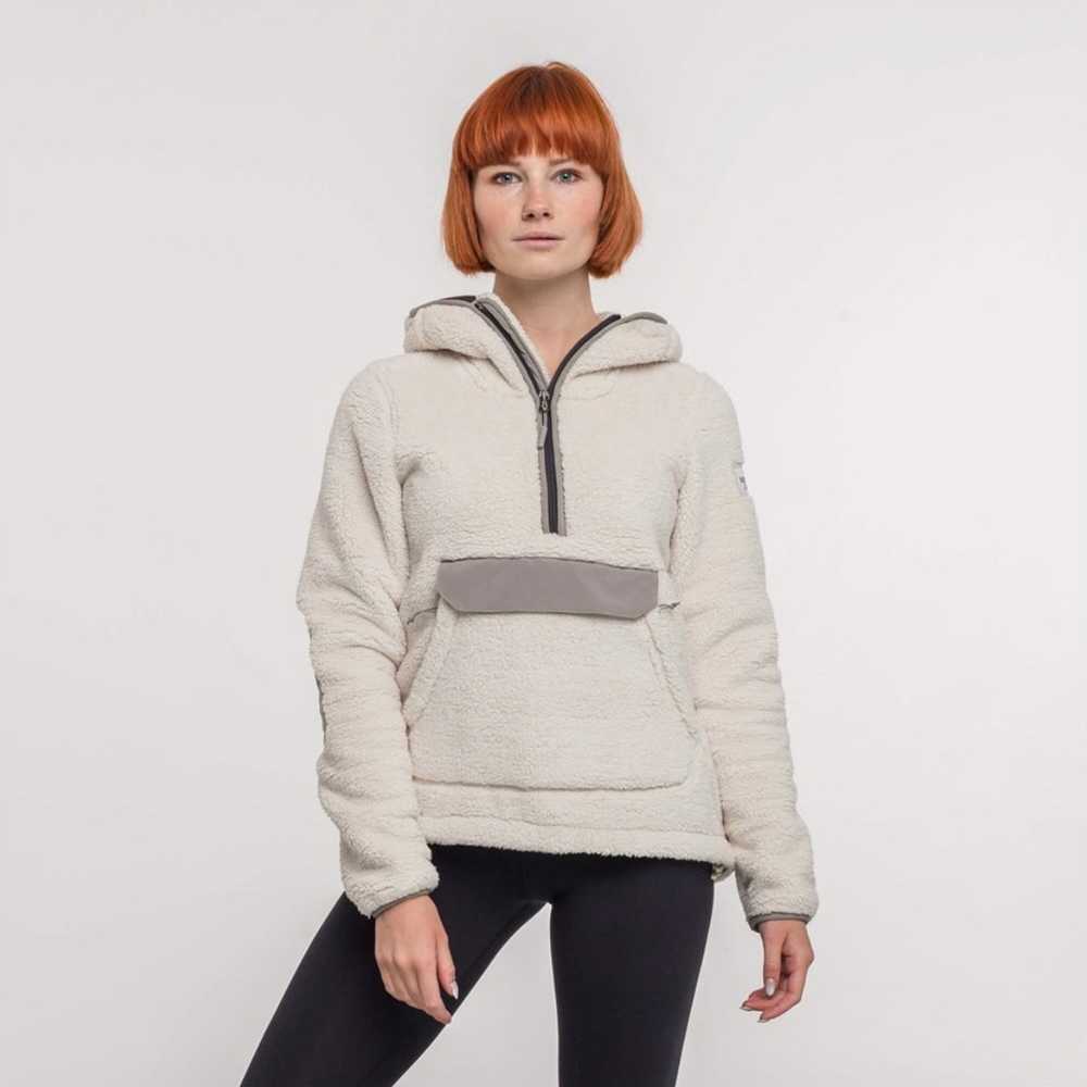 The North Face Campshire Pullover Cream Hoodie - image 2