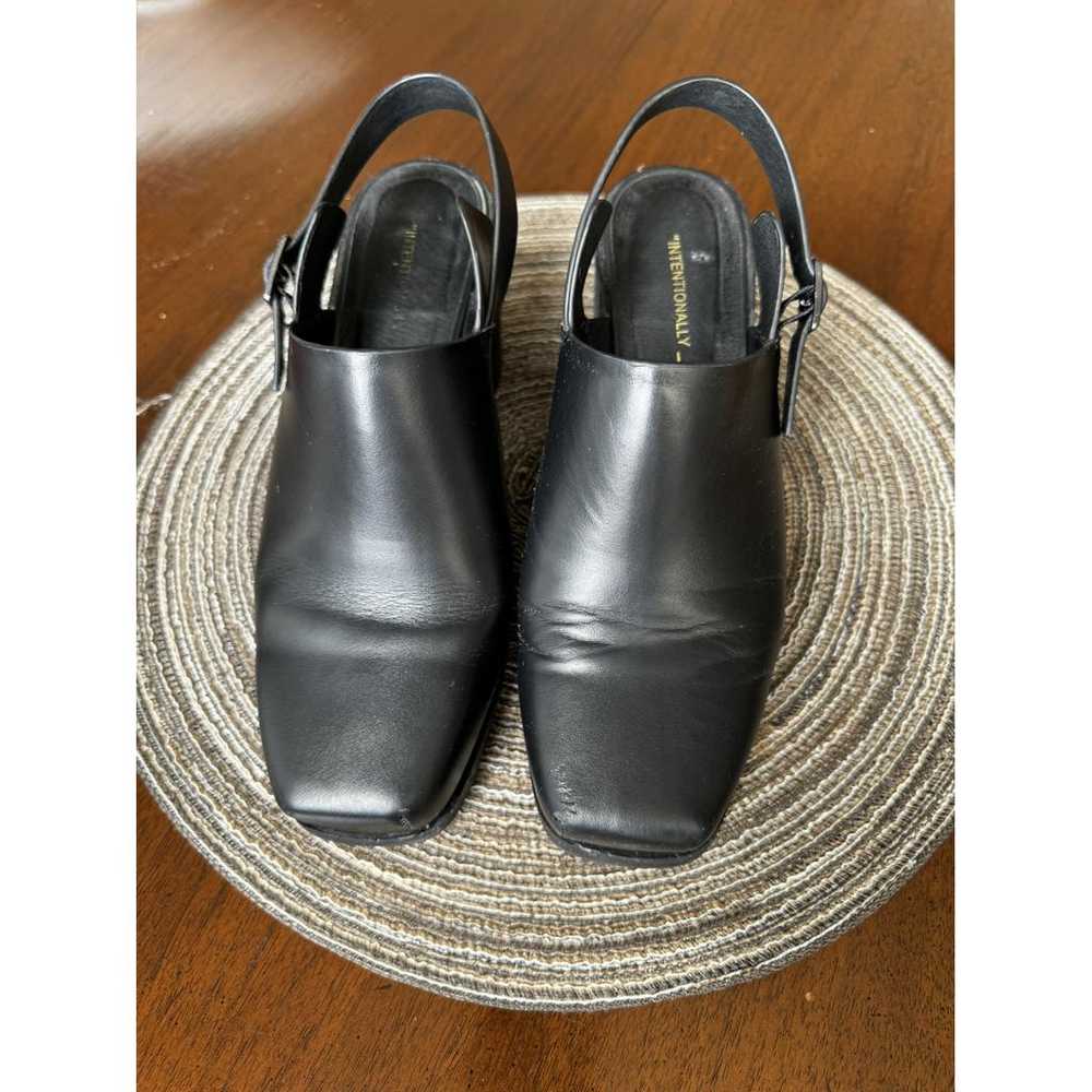 Intentionally Blank Leather mules & clogs - image 4