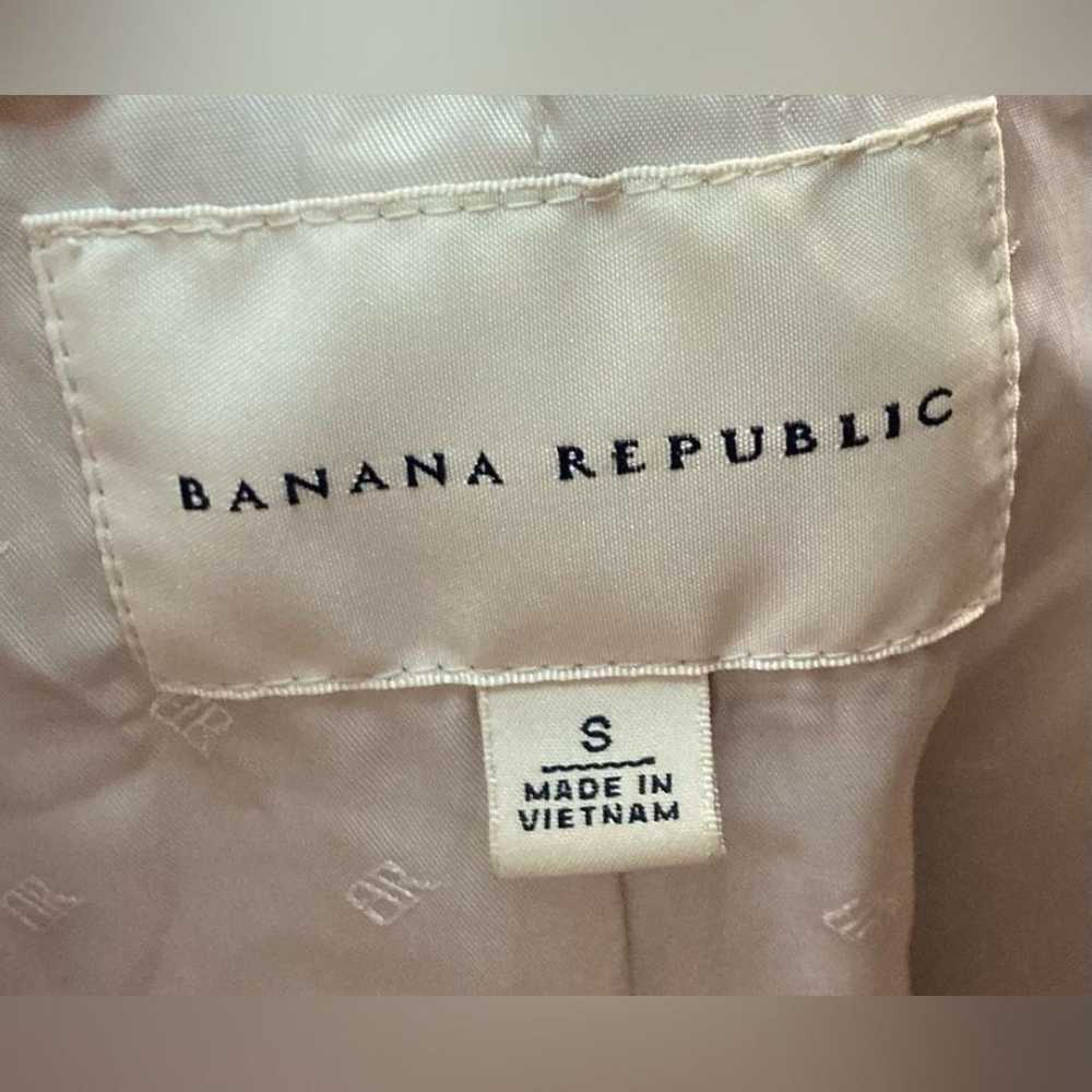 Banana republic- Tan Trench coat size small - image 5
