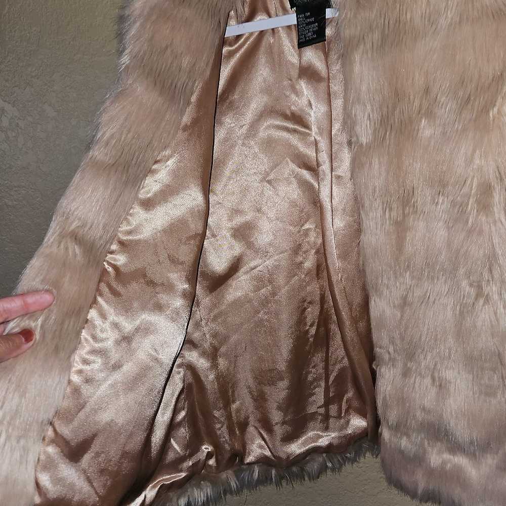 Live a Little faux fur coat blush color size S - image 5
