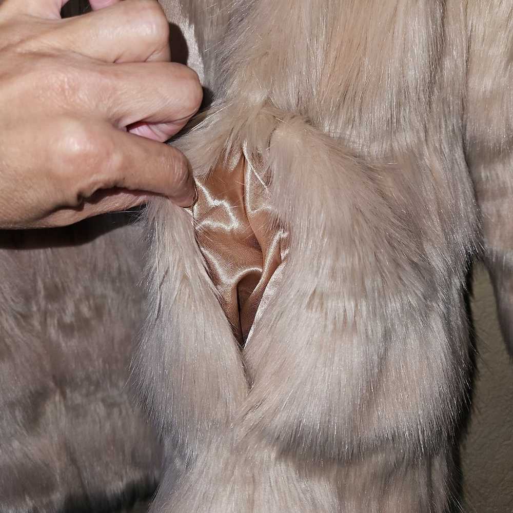 Live a Little faux fur coat blush color size S - image 6
