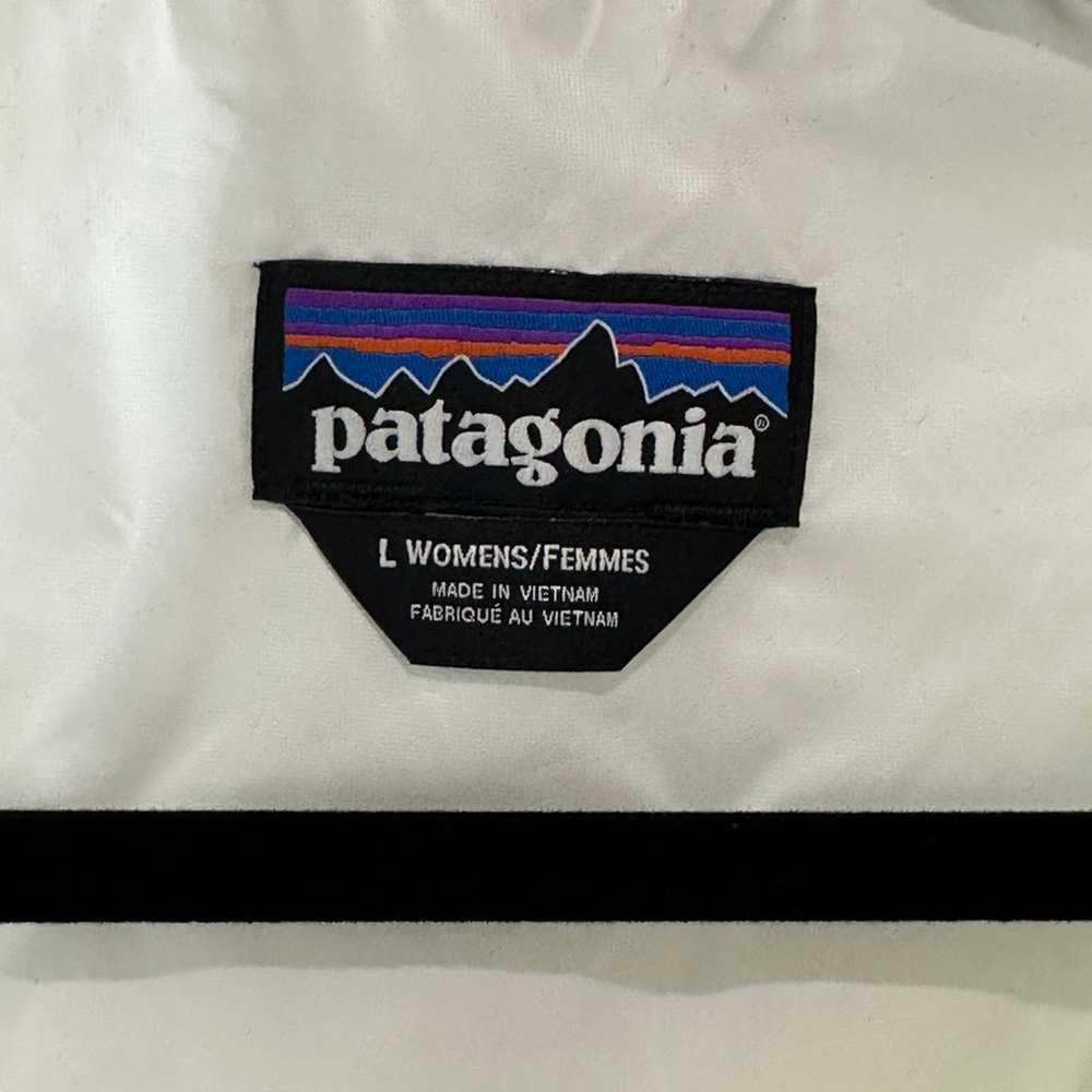 Patagonia White Nano Puffer Vest ~ Women's Large - image 3