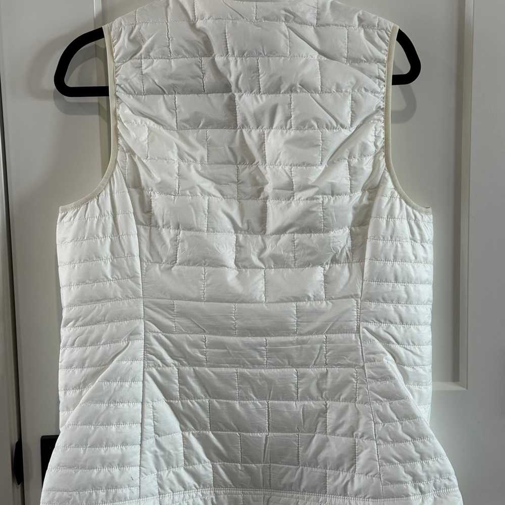 Patagonia White Nano Puffer Vest ~ Women's Large - image 4