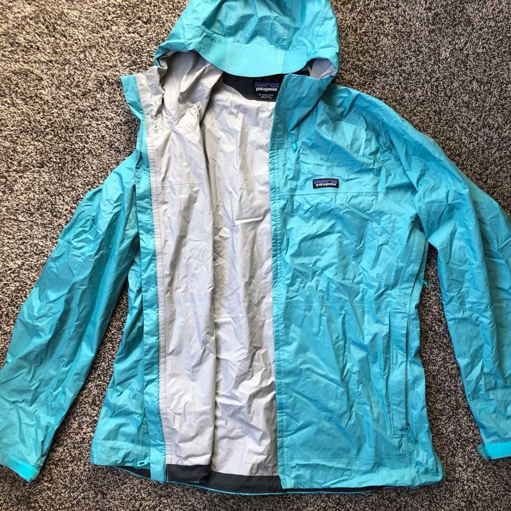Patagonia jacket - image 2