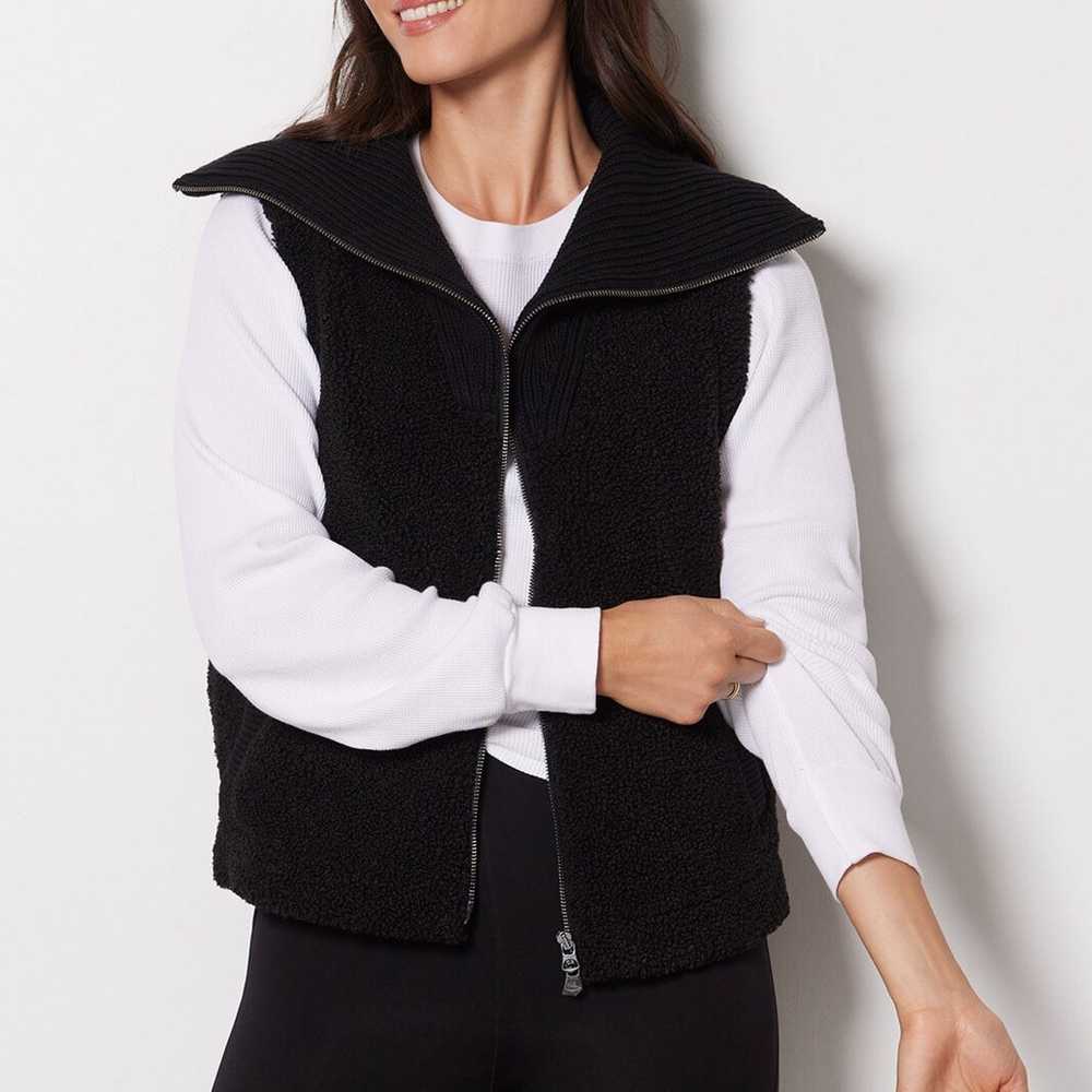 Varley•Aspen Gilet Vest•Black•Size X-Small - image 1