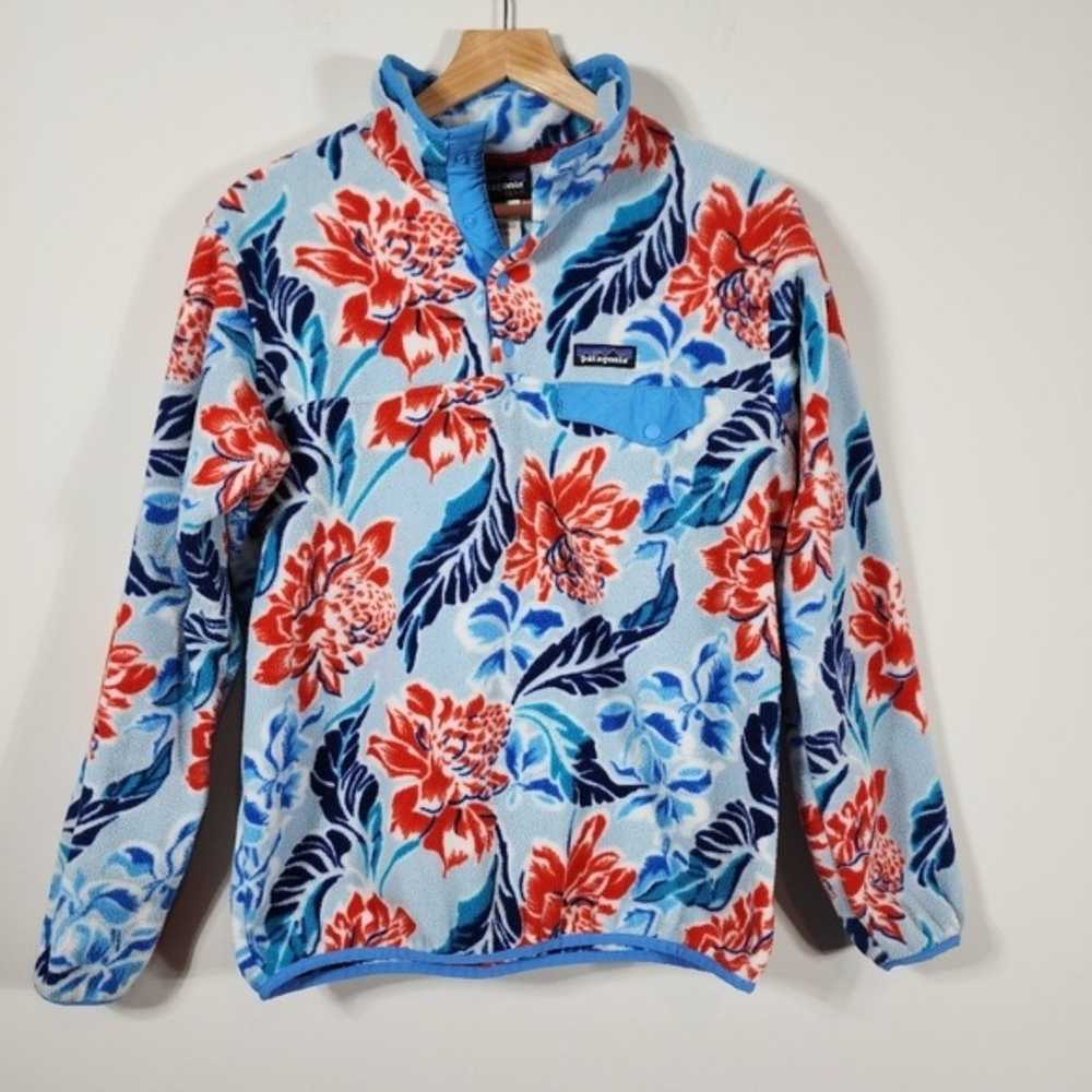 Patagonia Women's Blue and Red Floral Synchilla F… - image 1