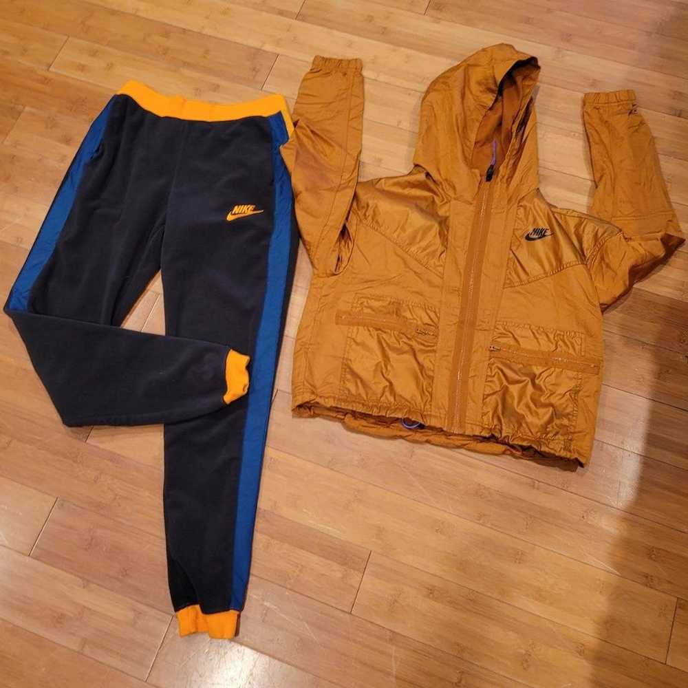 Nike cargo windrunner and joggers - image 1