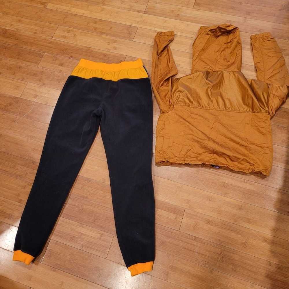 Nike cargo windrunner and joggers - image 2