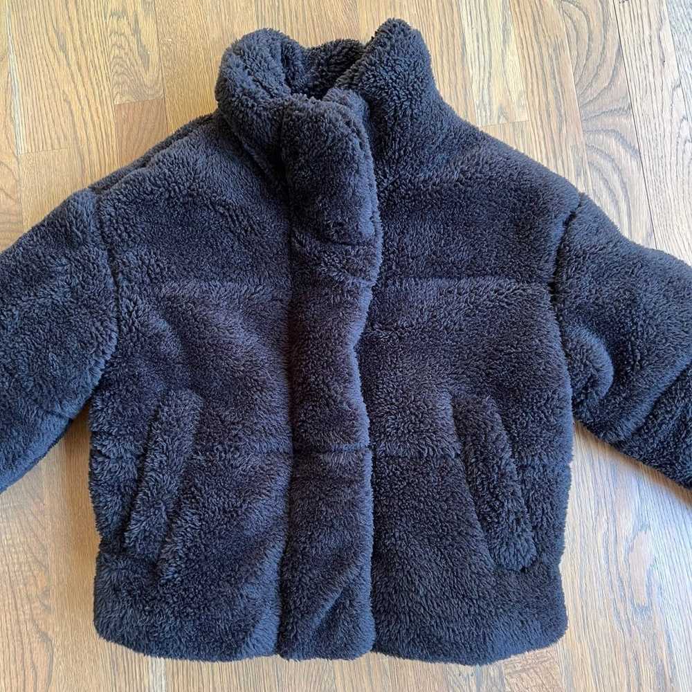 ALO YOGA Fleece Sherpa Snow Angel Puffer Jacket B… - image 4