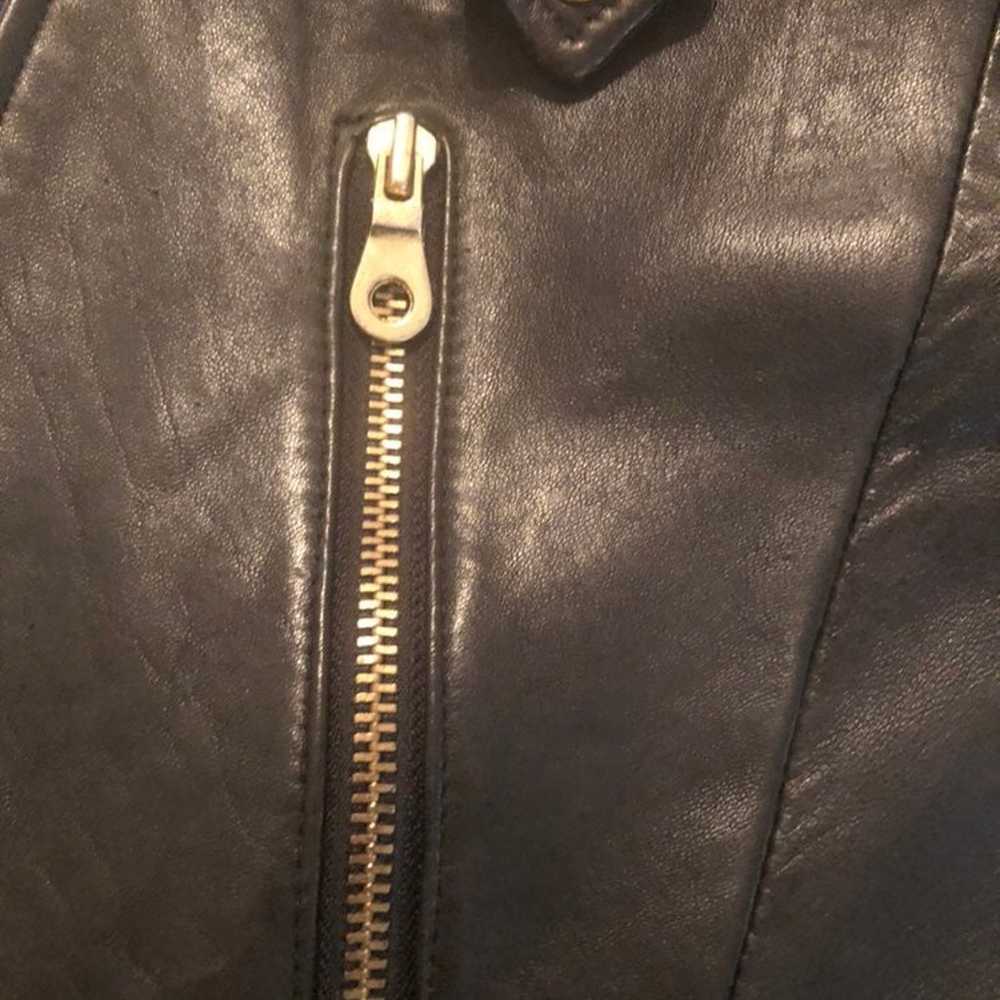 Ladies vintage leather jacket/car coat - image 11