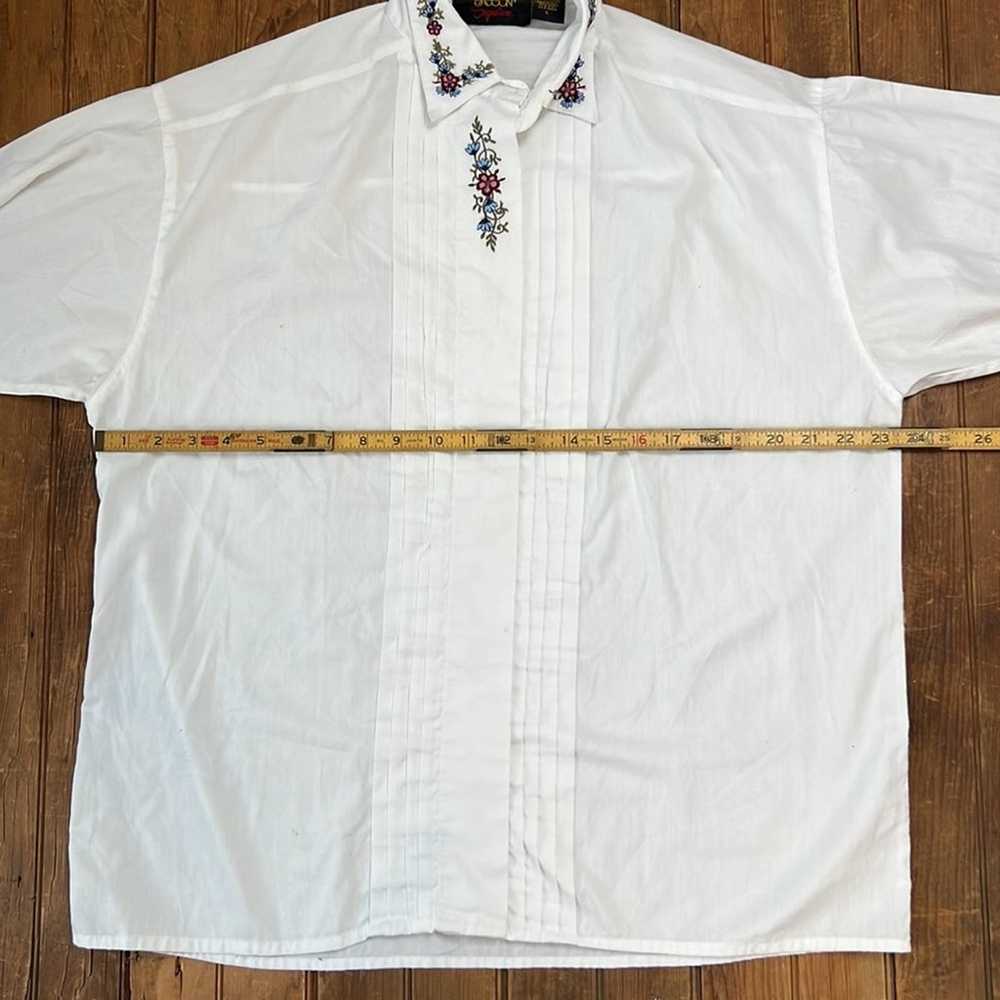 Vintage ladies  80’s Sassoon embroidered blouse s… - image 4