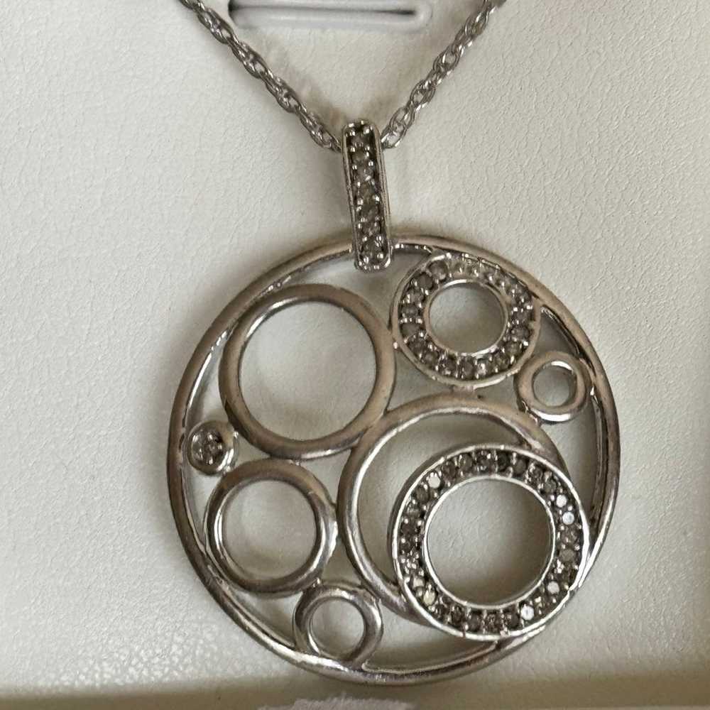 Heng Ngai Diamond Studded Circle Pendant Necklace - image 2