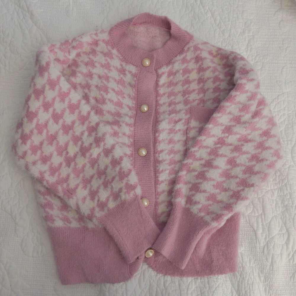 Vintage baby pink cardigan - image 4